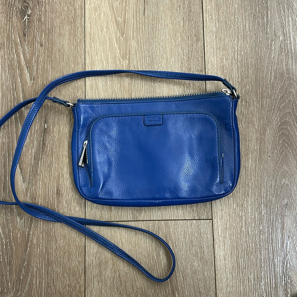 Fossil purse